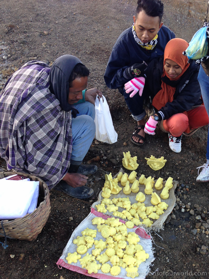 Ijen miner selling sulphur